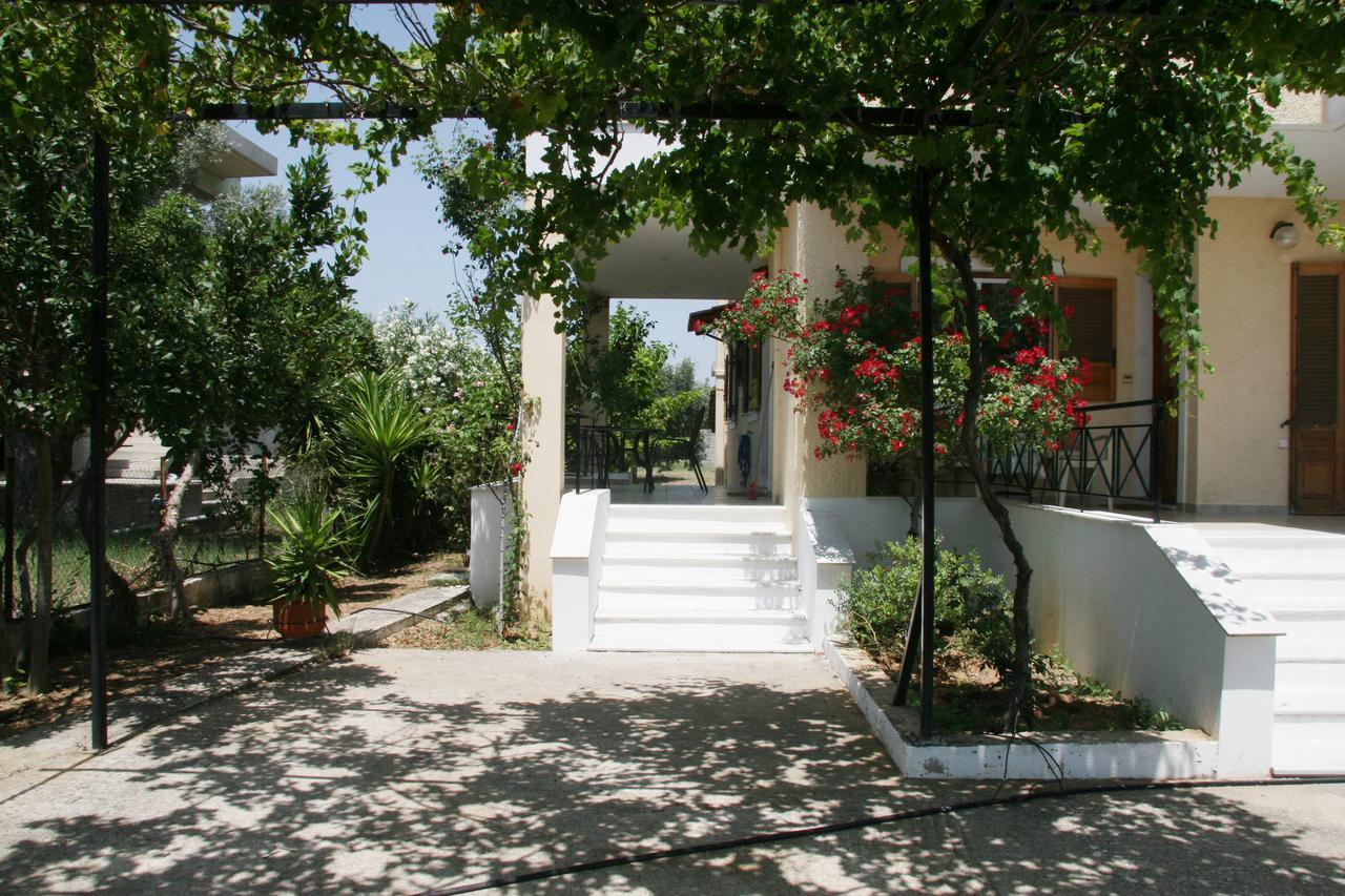 Villa Vlichos Amarynthos Exterior foto